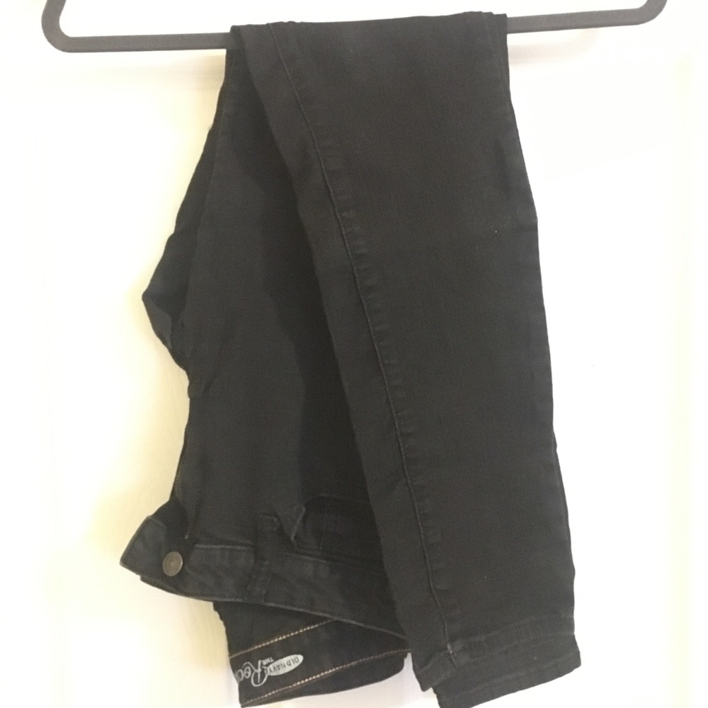 Black skinny jeans